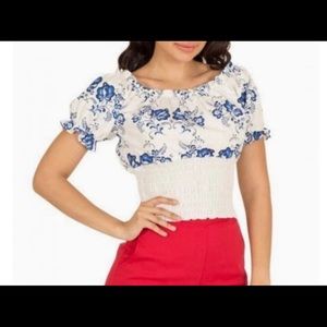 SOLD Tatyana peasant top nwt